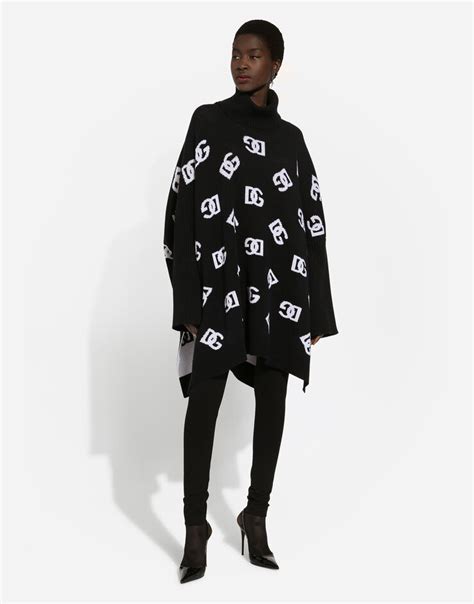 Wool poncho with jacquard DG logo .